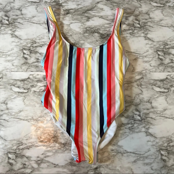 Gap One Piece Swimsuit, L - Picture 4 of 8
